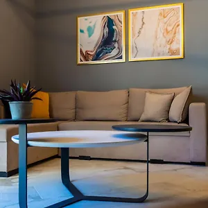 Cozy Modern Inside The Center Διαμέρισμα
